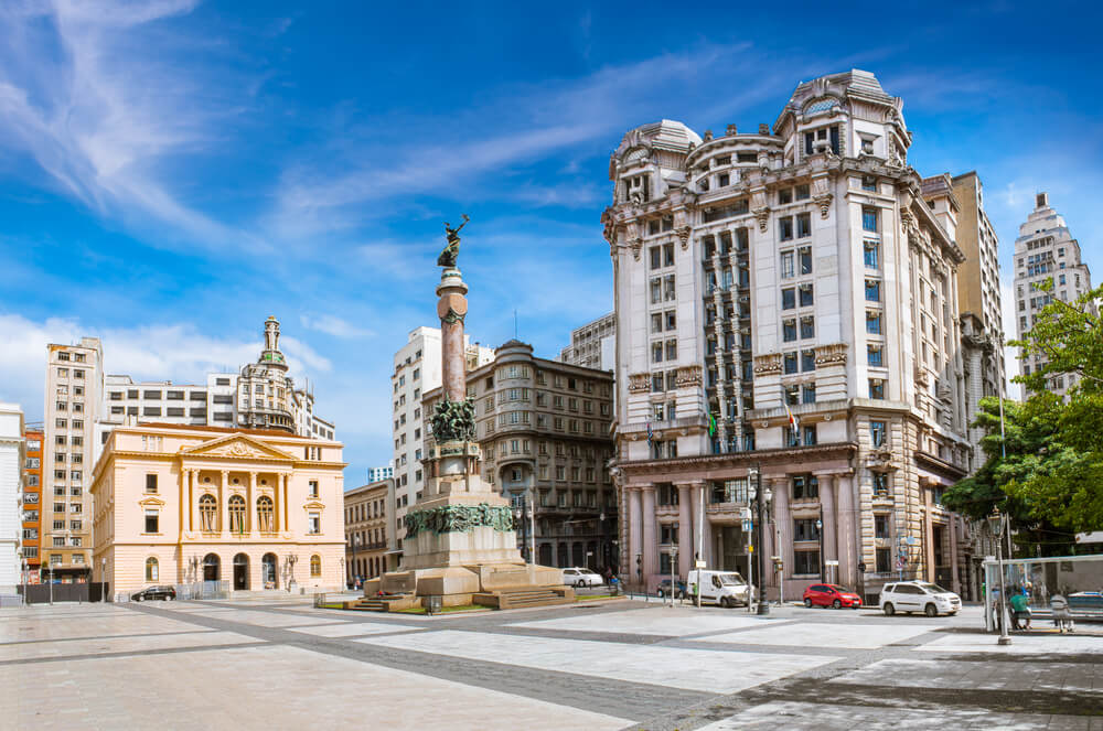 La place de la Pátio do Colégio, lieu de naissance de São Paulo ©Shutterstock