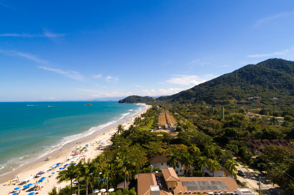 Vue sur la plage de Juquehy à São Paulo ©Shutterstock