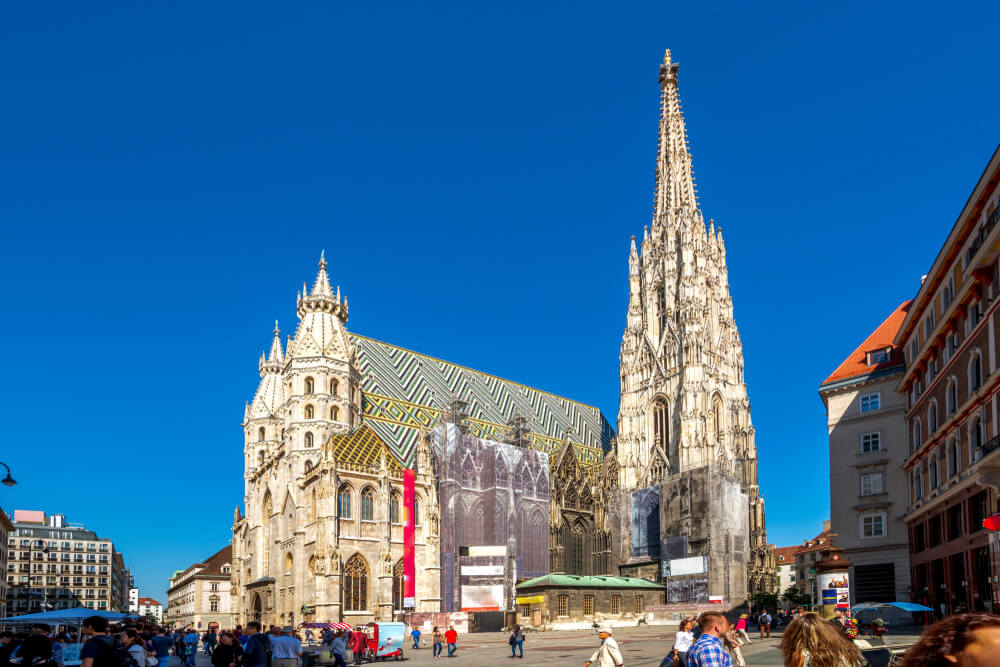 La cathédrale Saint-Étienne, une beauté gothique du XIIIème siècle ©Shutterstock