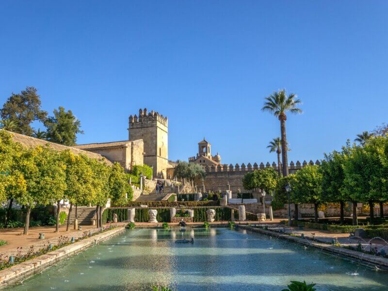 Découvrez l'Alcázar de los Reyes Cristianos et ses somptueux jardins ©Shutterstock