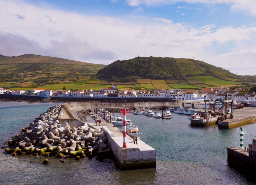 Le port de Praia sur l'île de Graciosa ©Shutterstock