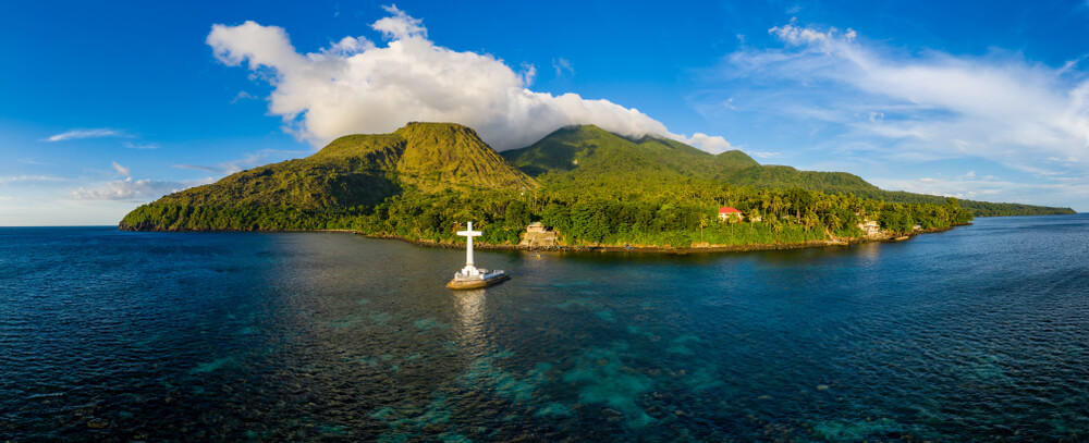 Camiguin, l'île des volcans des Philippines ©Shutterstock