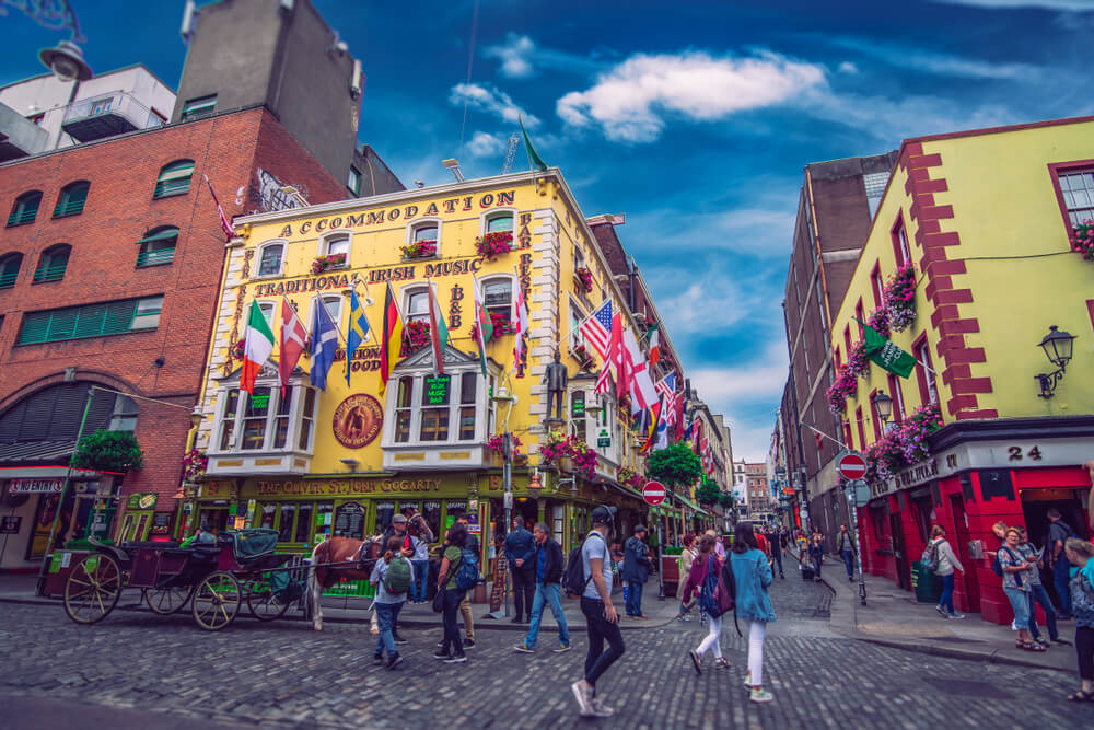 Balade au Temple Bar, quartier historique de Dublin ©Shutterstock