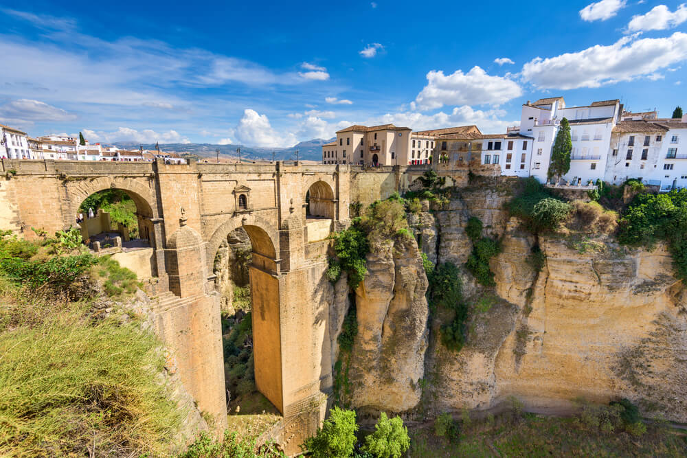 Découvrez Ronda et son impressionnant Pont : le Puente Nuevo ©Shutterstock