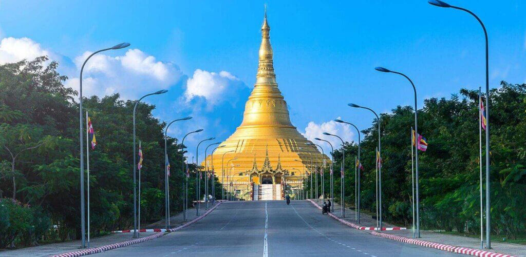 La Pagode Uppatasanti, monument remarquable de la capitale Naypyidaw ©Remote Lands