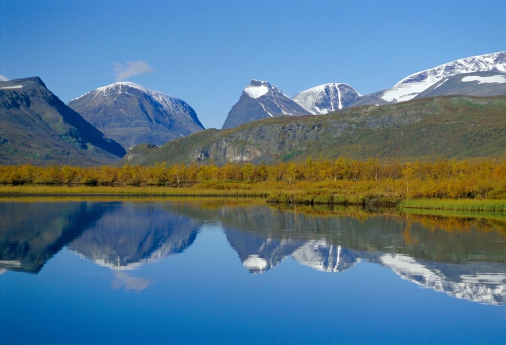 Le mont Kebnekaise (au centre), trônant fièrement dans la Laponie suédoise ©Shutterstock  