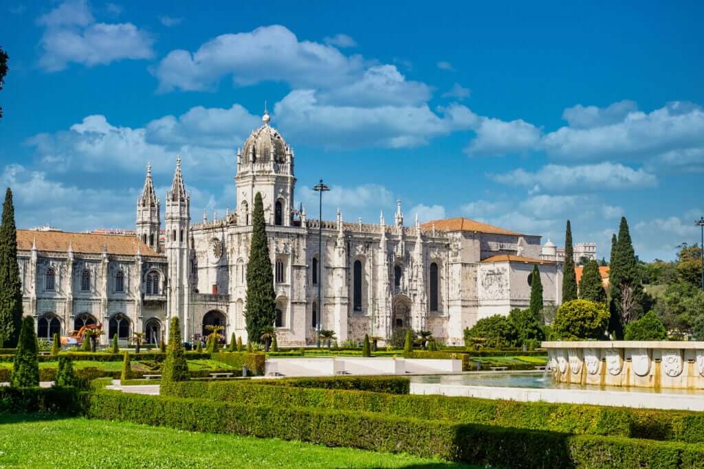 Le grand monastère des Hiéronymites de Lisbonne à découvrir ©AdobeStock 