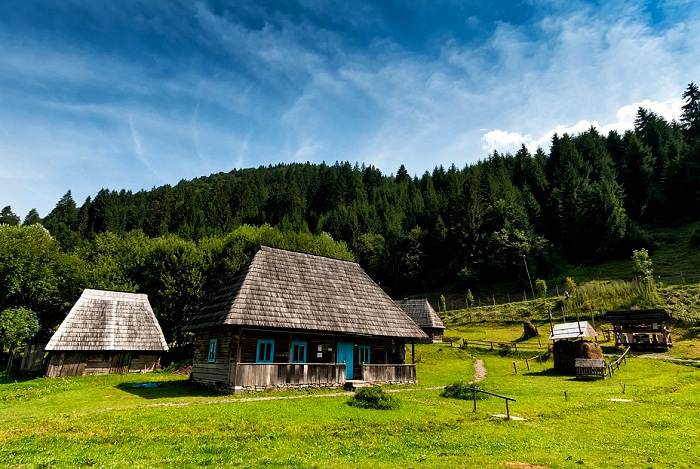 Découverte du « Vieux village » de Kolochava en Transcarpatie