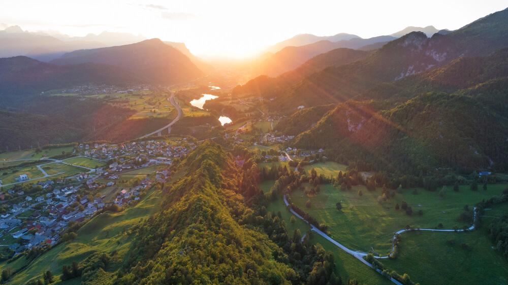 Vue sur Jesenice ancienne ville industrielle ©Shutterstock