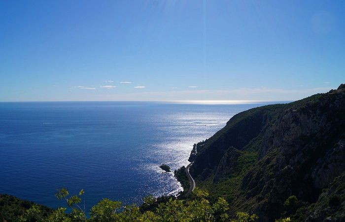 Une randonnée entre terre et mer en empruntant le GR 51 © Toploc