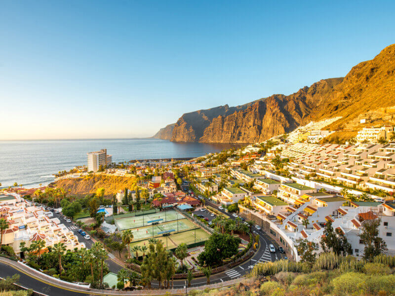 Los Gigantes et ses impressionnantes falaises ©Shutterstock
