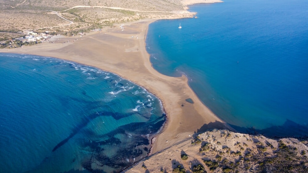 Le cap Prasonisi avec son lagon ©Shutterstock 