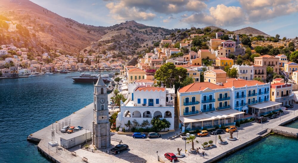 Symi, accessible depuis l'île de Rhodes ©Shutterstock