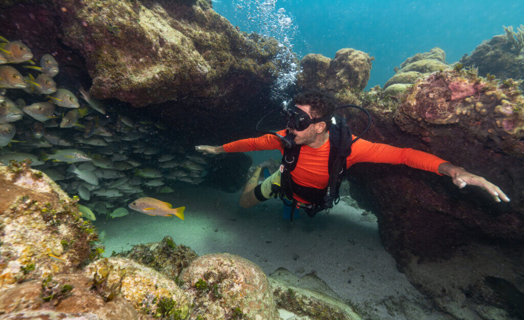 Partez en pongée sous-marine dans la Réserve marine de Hol Chan ©Travel Belize