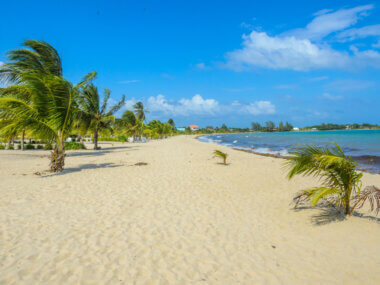 La plage paradisiaque à Placencia ©Shutterstock