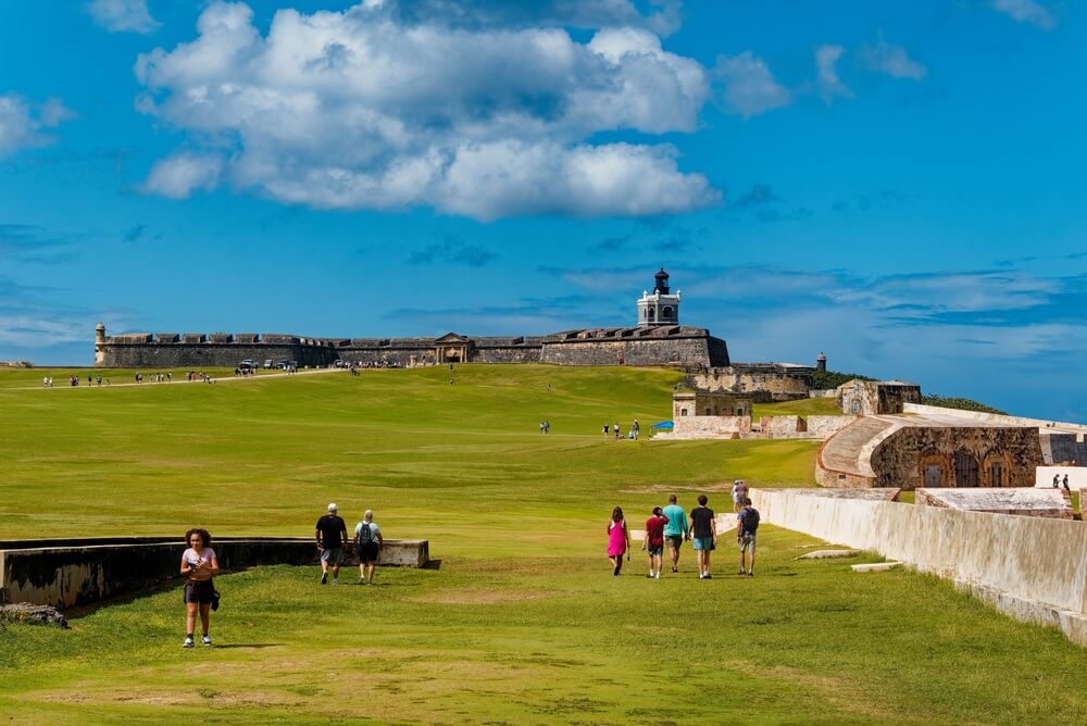 Castillo San Felipe del Morro surplombant l'océan Atlantique et la baie de San Juan ©Shutterstock