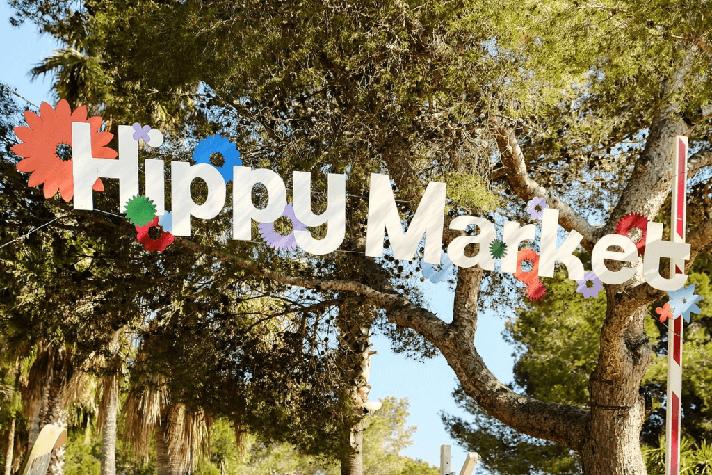 Profiter d'une journée à Ibiza pour visiter le marché hippie d'Es Canar © Tripadvisor