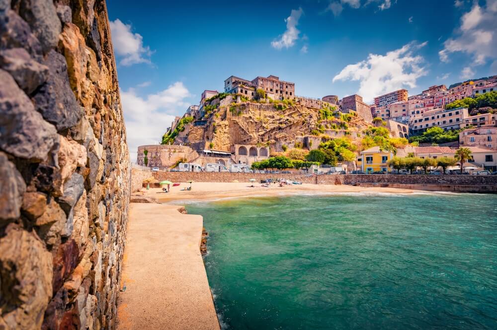 La magnifique ville côtière de Pizzo ©Shutterstock