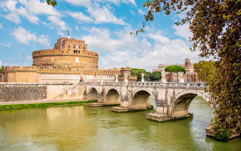 Visitez la forteresse romaine du Château Saint-Ange ©AdobeStock