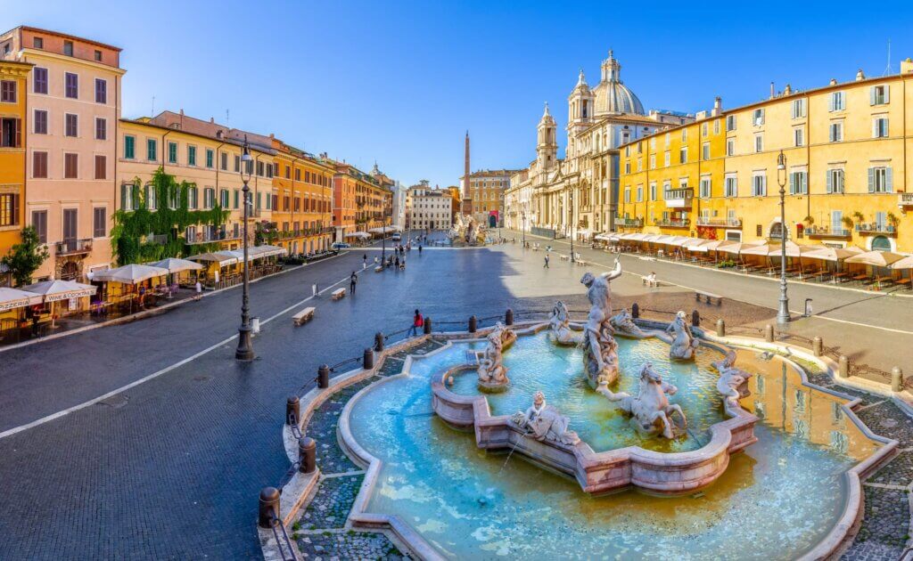 Profitez des terrasses de la place Piazza Navona à Rome ©Outdooractive