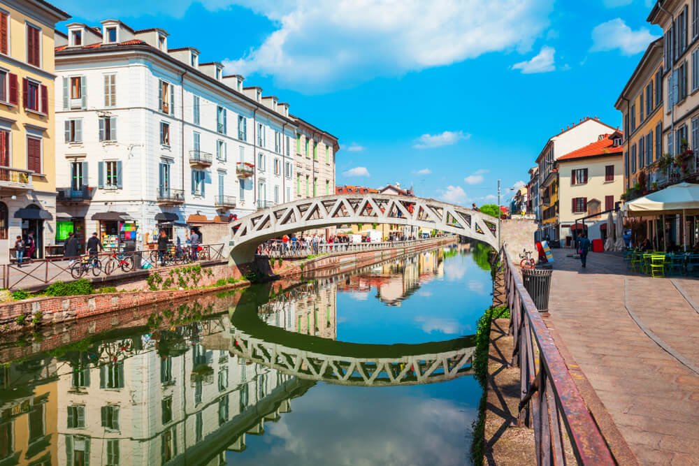 Le canal Naviglio Grande à Milan, en Lombardie, au nord de l'Italie ©Shutterstock