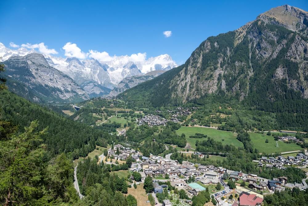 L'incroyable Vallée d'Aoste, vue de Pré-Saint-Didier en Italie ©Shutterstock