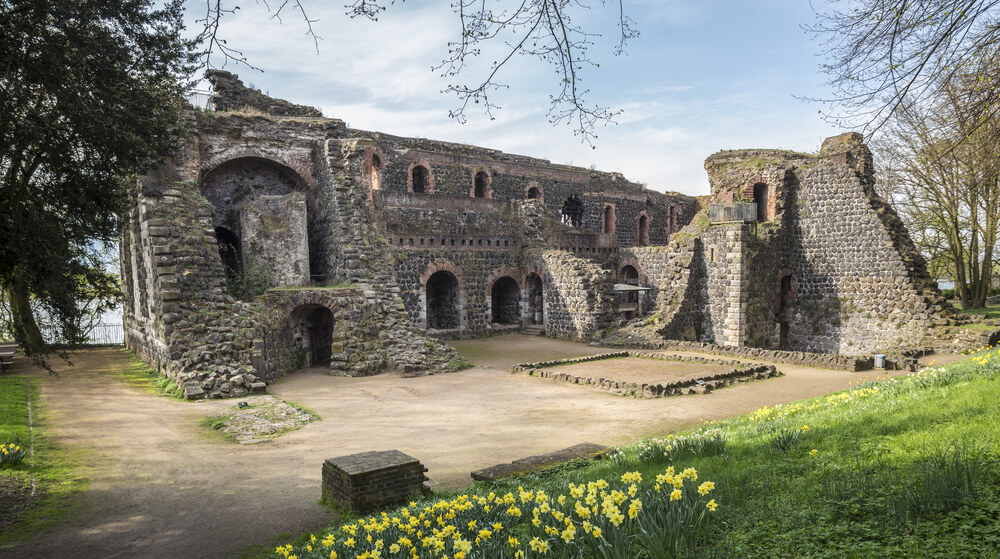 Les ruines de Kaiserswerth à visiter à Düsseldorf ©Shutterstock