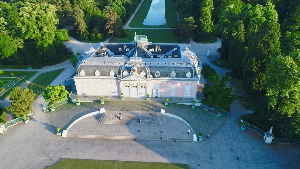 Le château de Benrath château historique à Düsseldorf ©Shutterstock
