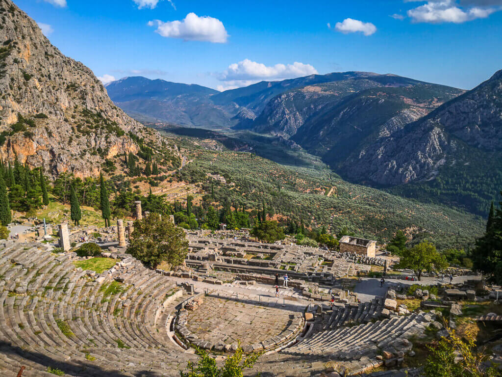 Visitez les vestiges de Delphes ©Les vadrouilles de Mbly