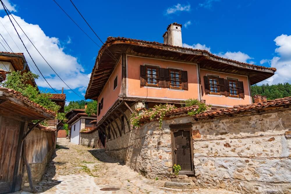 Le village coloré de Koprivshtitsa ©Shutterstock