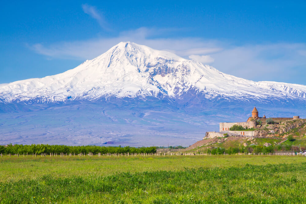 Le Mont Ararat vu depuis Erevan, en Arménie ©Shutterstock 