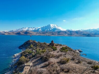 Le Lac de Van, le plus grand lac de Turquie ©Shutterstock