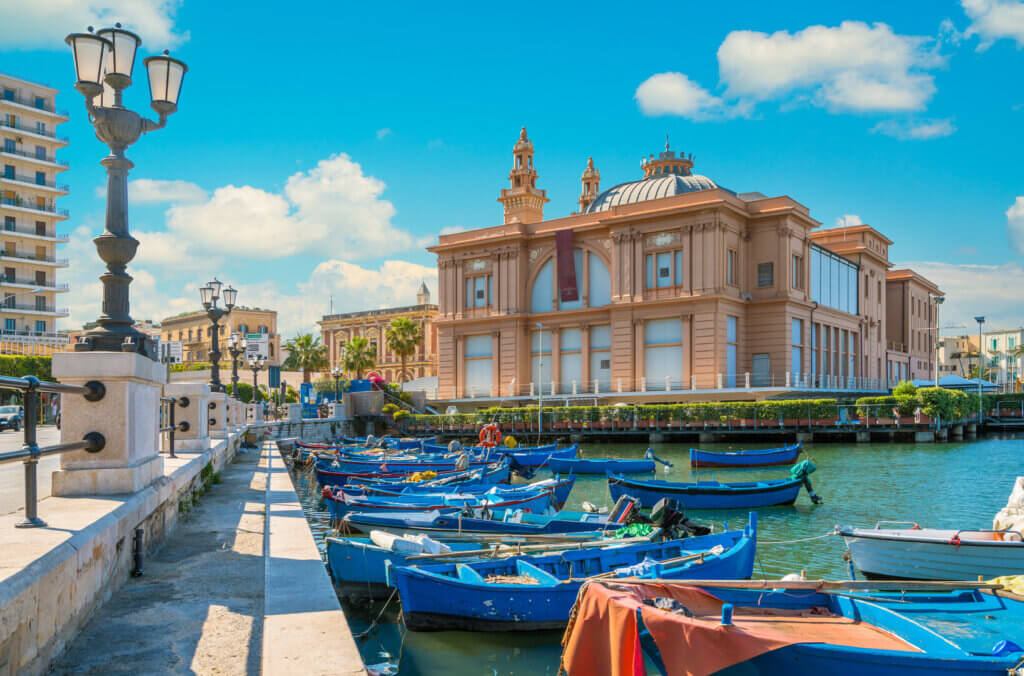 Visitez Bari, capitale des Pouilles ©AdobeStock