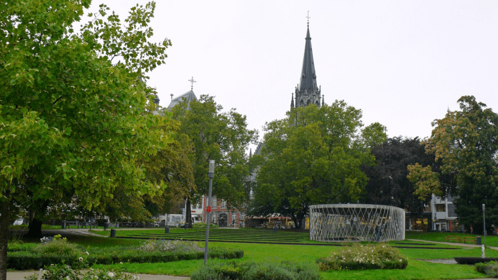Le Parc Elisengarten est au coeur d'Aix-la-Chapelle © Flick