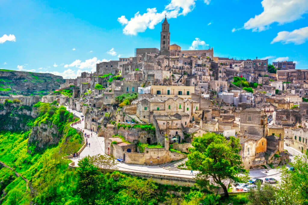 Découverte de la ville de Matéra pendant votre séjour en Italie du Sud ©City Magazine