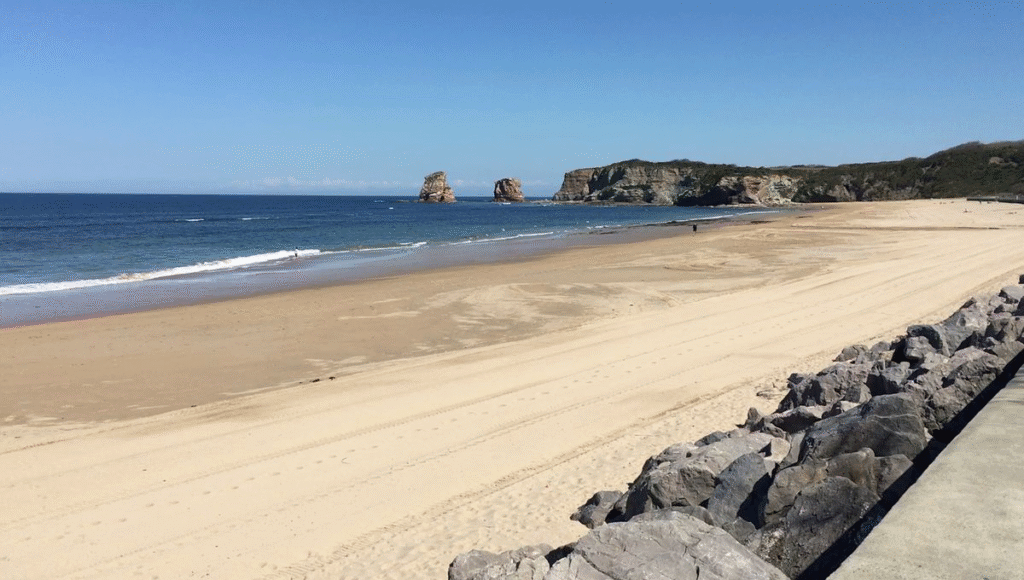 La Grande Plage d'Hendaye élue plus belle plage du Pays Basque © France Bleu