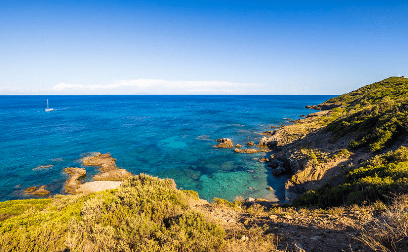Sentier des douaniers au Cap Corse © Babbel
