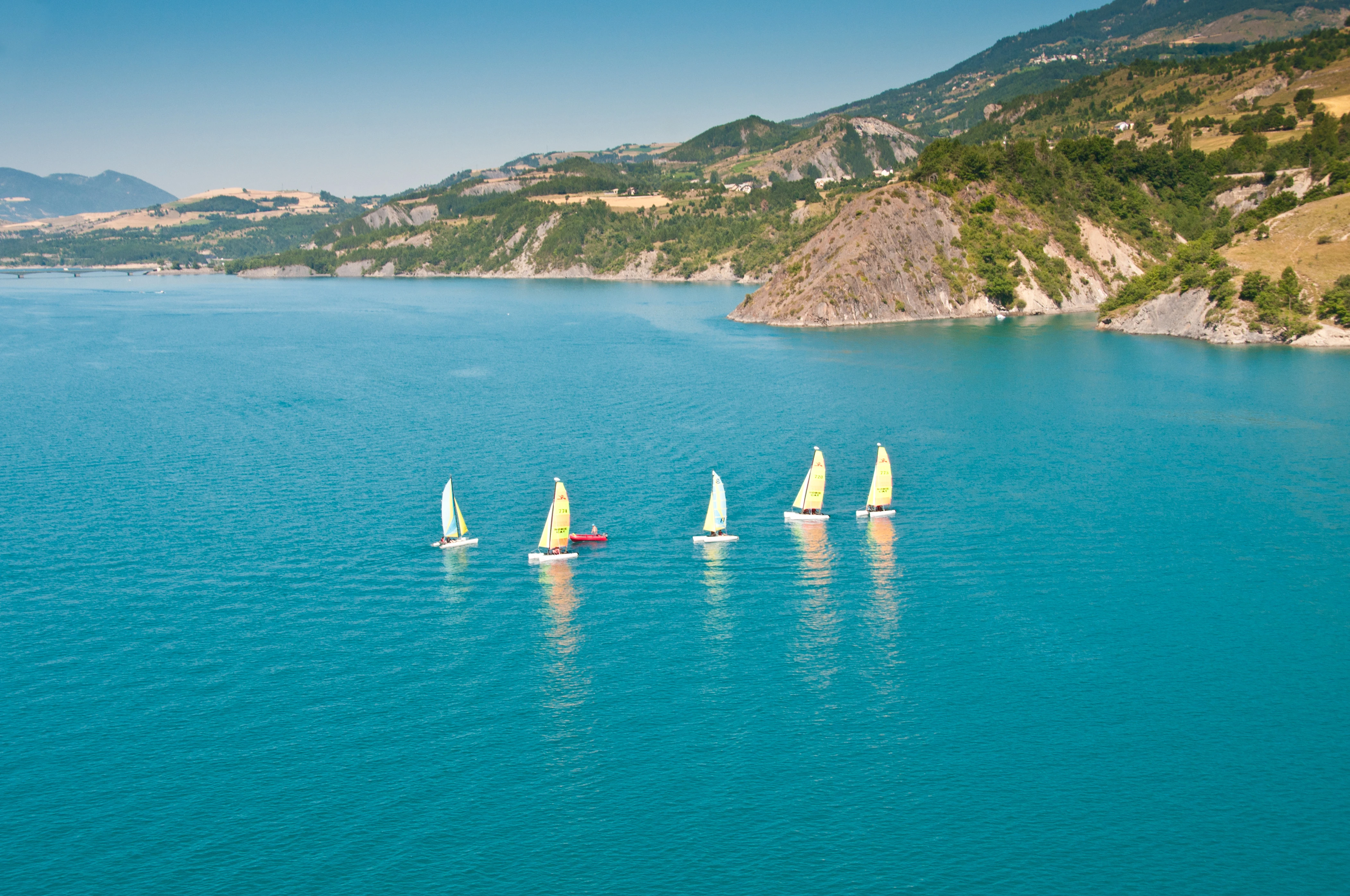 Lac de Serre-Ponçon ©UCPA