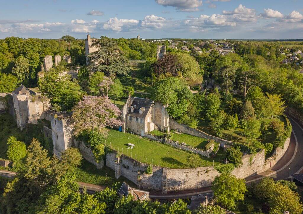 Vue aérienne sur le château de Vendôme ©Ville de Vendôme
