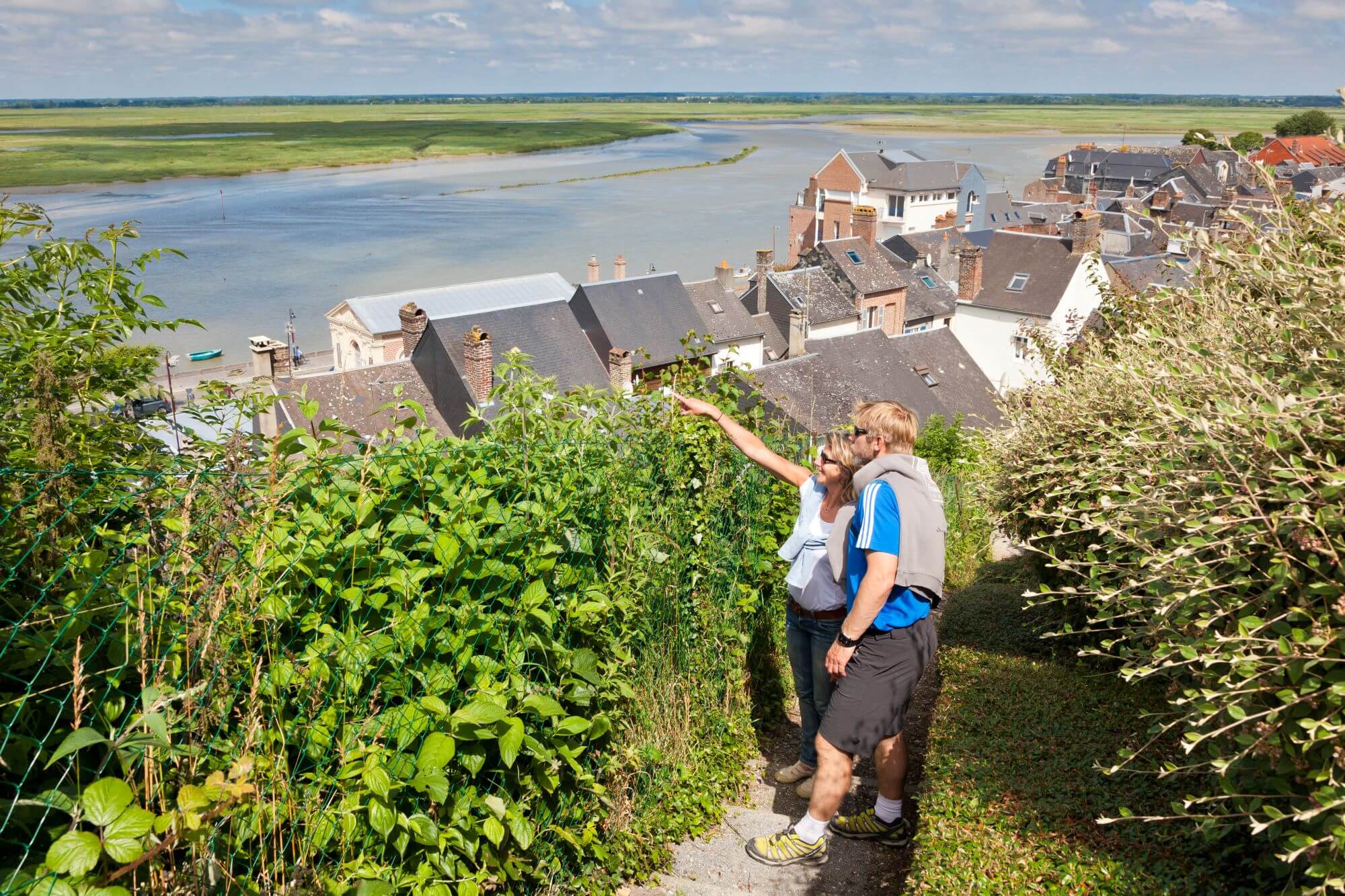 Randonnez à travers la cité médiévale de Saint-Valery-sur-Somme ©Somme Tourisme