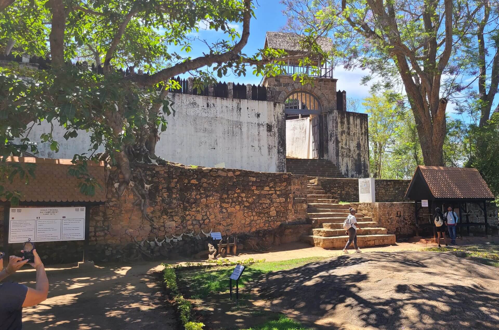 La colline royale d’Ambohimanga est un site classé au patrimoine mondial de l’UNESCO ©Hoblets On the Go
