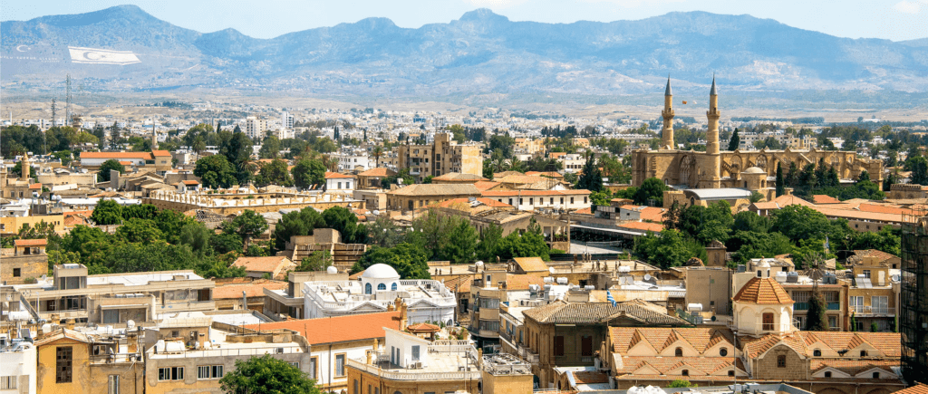 Vue aérienne sur Nicosie la capitale de Chypre © Invita