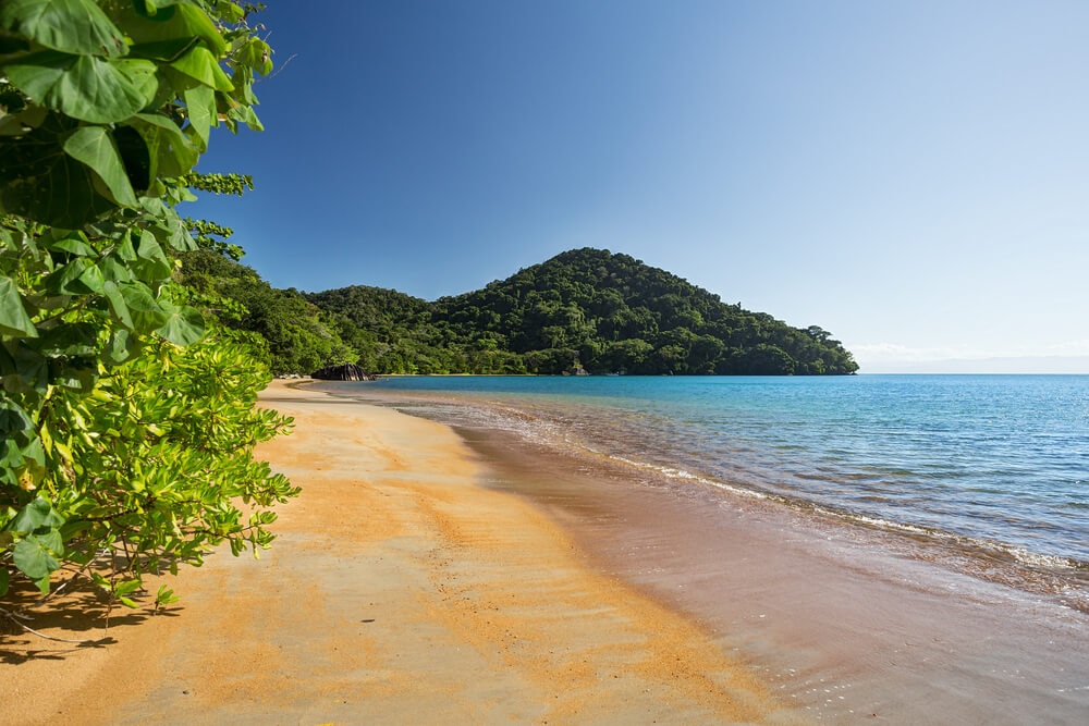 L'écosystème préservé du Parc national de Masoala offrant de superbe plages et paysages luxuriants ©Shutterstock 