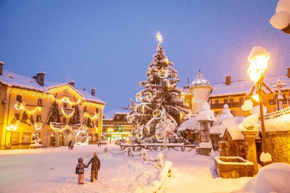 La ville de Megève décorée pour les fêtes ©InfoTravel