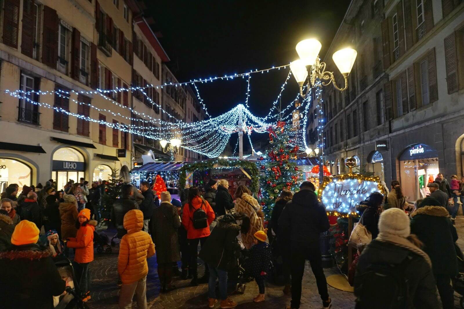 Chambéry et son marché de Noël ©Le Dauphiné Libéré