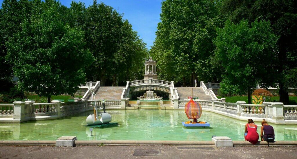 Le Jardin Darcy et son superbe bassin ©Tourisme en France