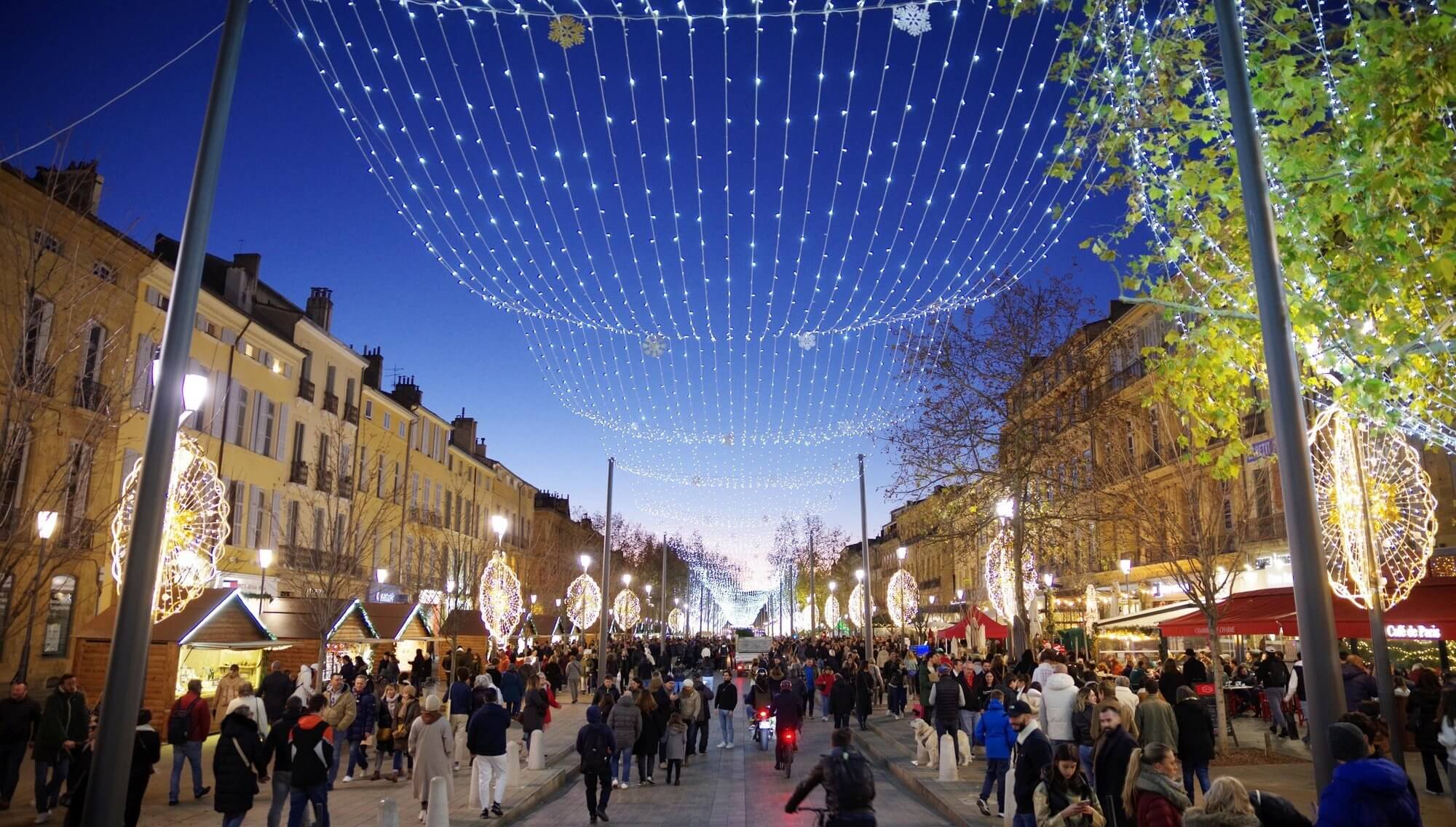 Le marché de Noël dans les rue d'Aix-en-Provence ©La Provence