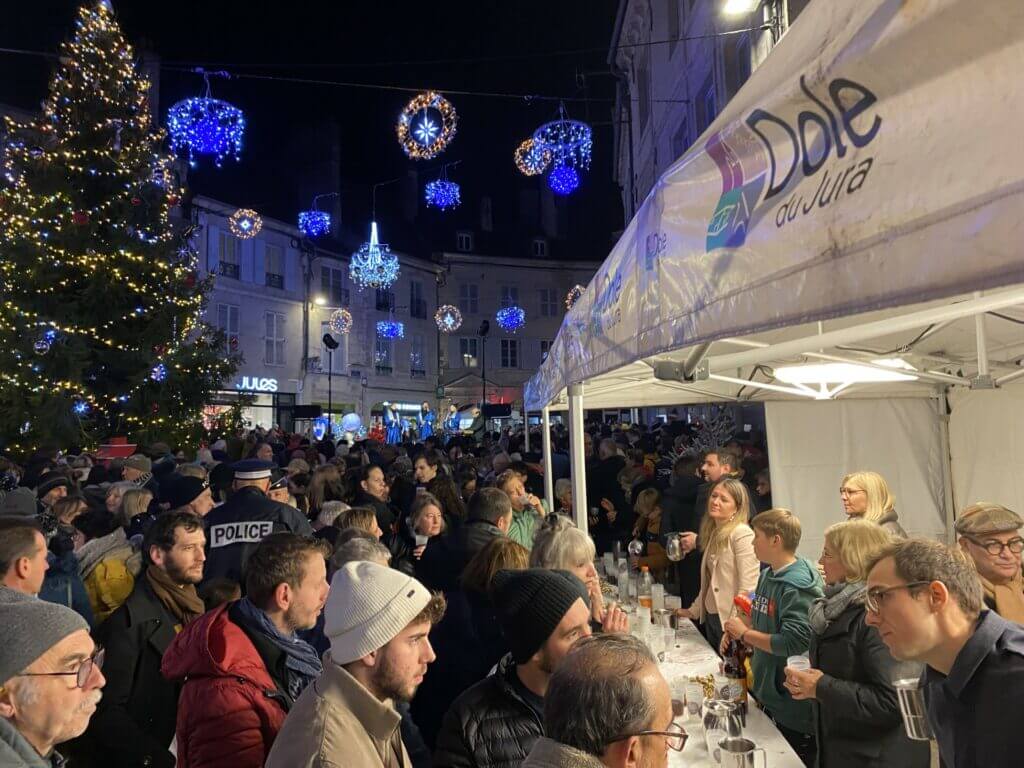 Dole qui s'illumine aux couleurs de Noël ©Hebdo39