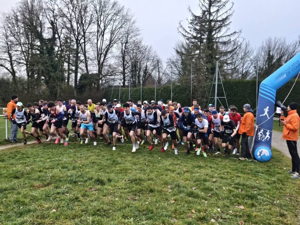 Les sportifs, participez au Cross des Glaisins, entre lac, montagnes et forêt ©Crossdesglaisins.fr