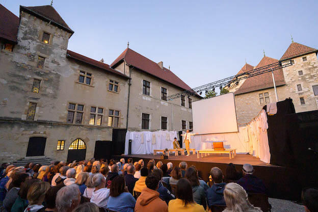Le Festival Coup de Théâtre, quand Annecy devient une scène géante ©arts-spectacles.com